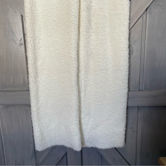 Aerie Soft Fuzzy Stretchy Cosy White Lounge Pants size L - Picture 2 of 8